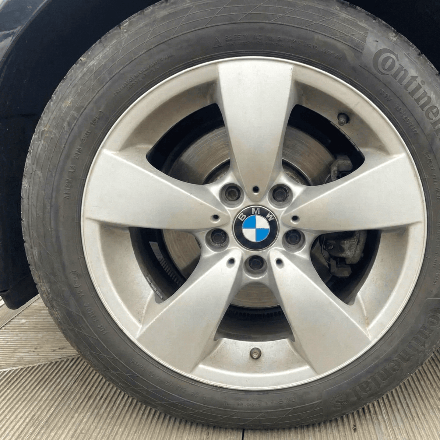 Set 4 Capace Jante BMW – 68mm, Albastru cu Alb